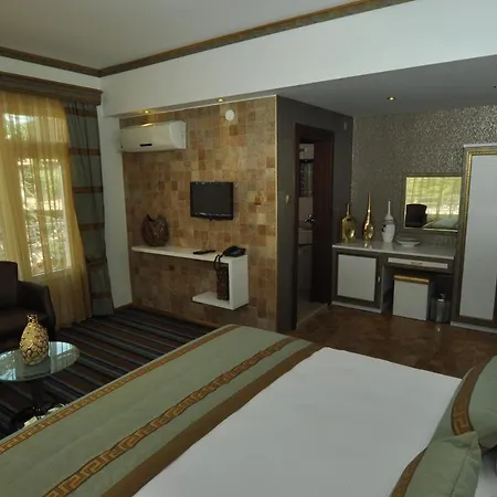 Lalehan Special Class Hotel